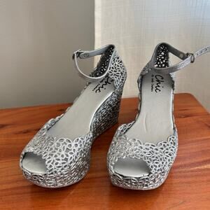 Chic by Lady Couture Silver Glitter Laser Cut Peep Toe Wedge Sandals Platform 10